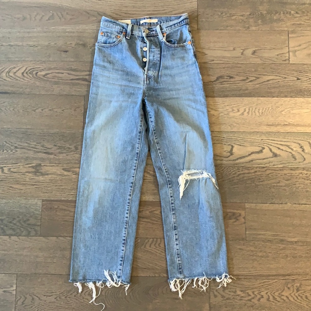 Levi’s rib cage jeans